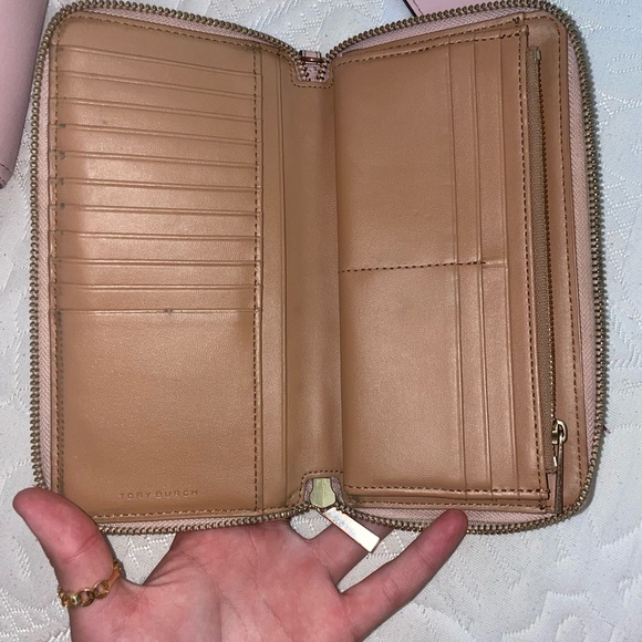 TORY BURCH PINK CONTINENTAL WALLET - Picture 6 of 6